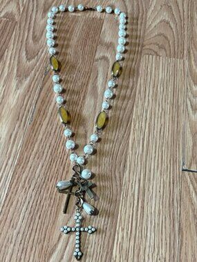 VCLM VINTAGE FAUX PEARL GOLD-TONE CROSS PENDANTS NECKLACE 29" NECKLACE